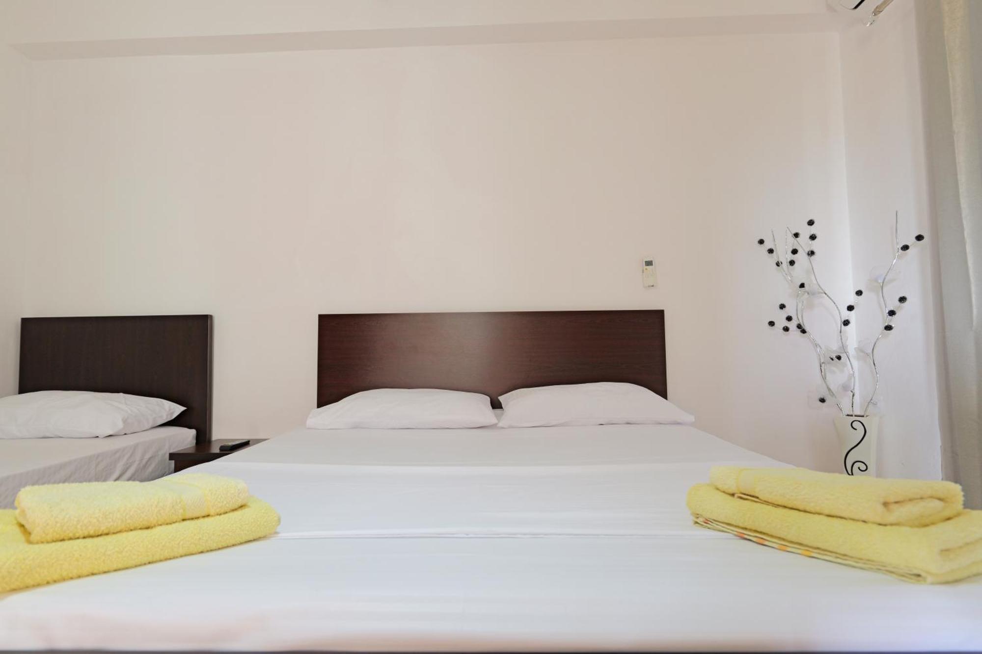 Brahimi Guest House คซามิล ภายนอก รูปภาพ